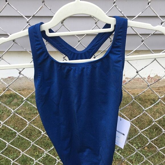 DOLFIN   SWIMMING 🏊‍♀️ - Picture 6 of 11